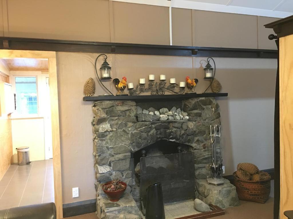 Tekapo1929 Lakefront Villa เลคเทคาโป ภายนอก รูปภาพ