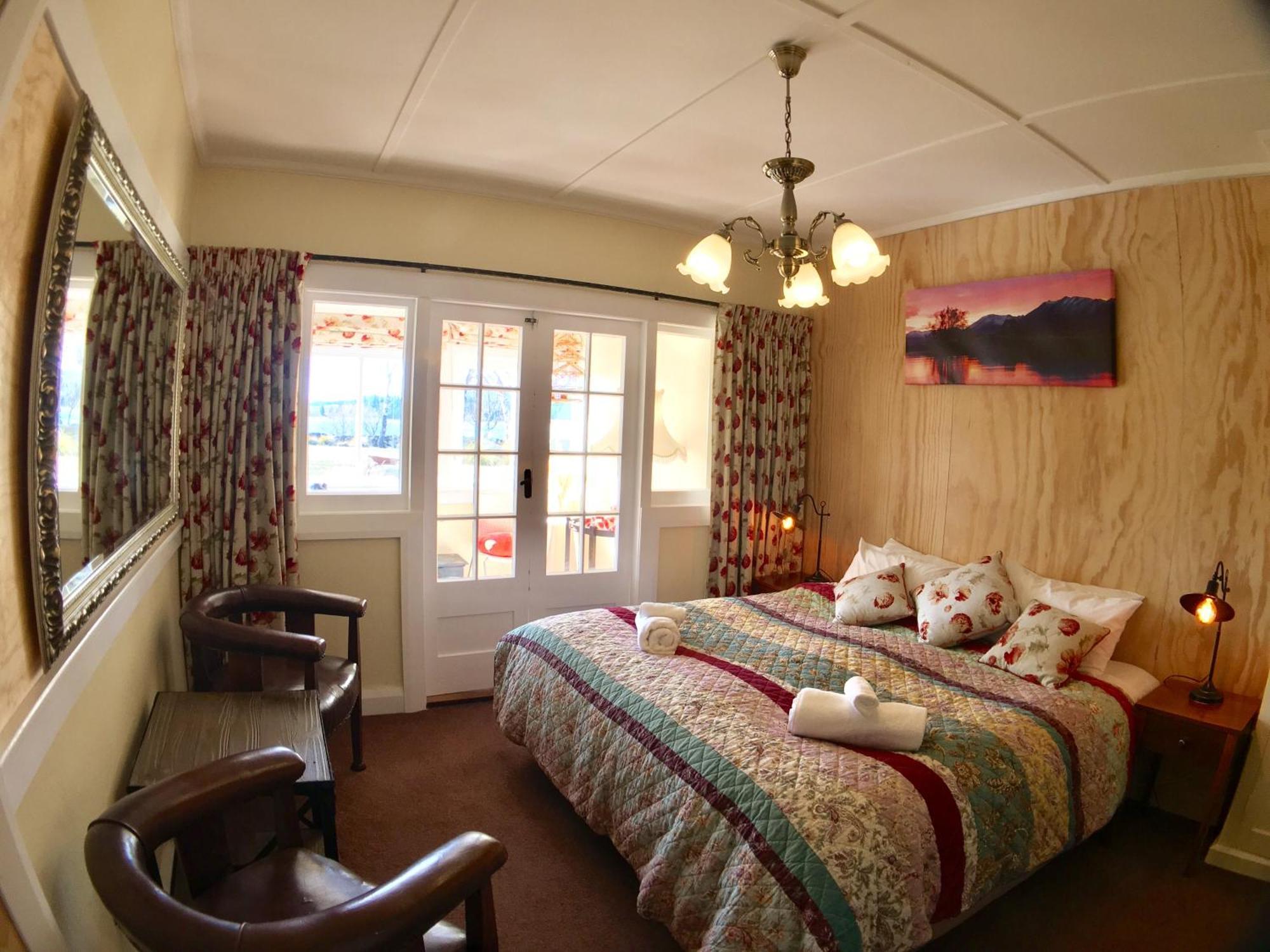 Tekapo1929 Lakefront Villa เลคเทคาโป ภายนอก รูปภาพ